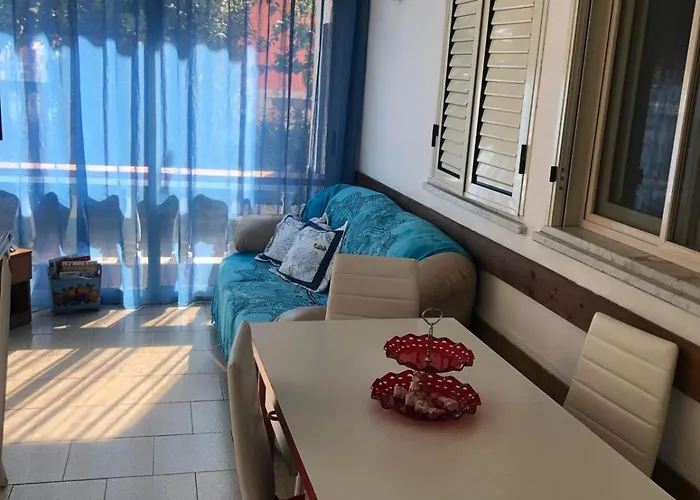 Iole E Benny アパート